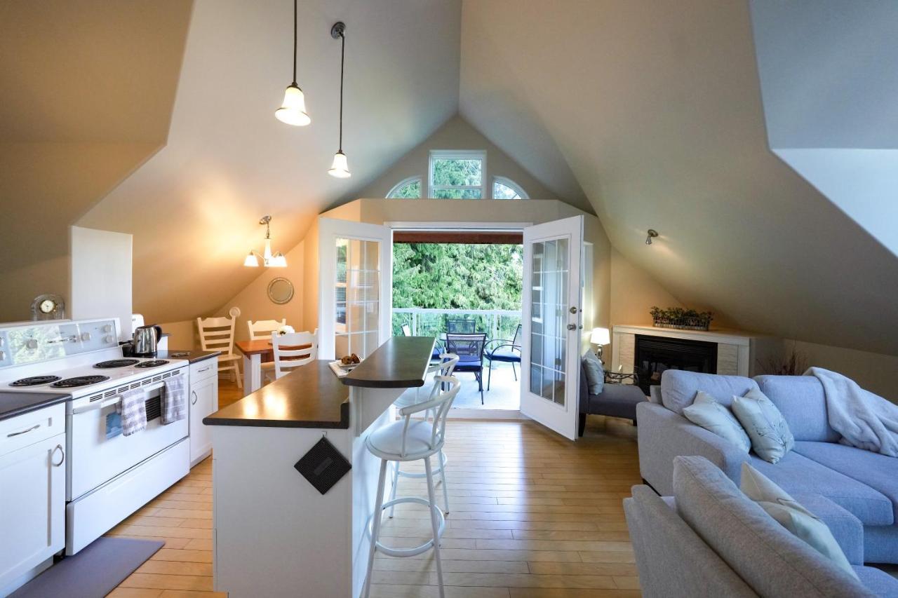 Sea And Cedar Retreat-A Home In A Tranquil Setting Cowichan Bay Esterno foto